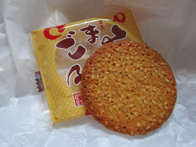 荒木製菓 - 七日町（せんべい）の写真