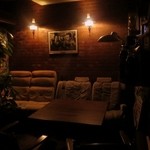 ラジオ ステーション - 店奥にあるテーブル席