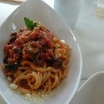 クオーレ ヴェルデ - ブラックオリーブのラグーソースパスタ