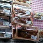 A・コープ - 煮物なども豊富です。