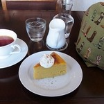 カフェ ルシェルシュ - スイートポテト＆アッサム