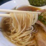 塩ラーメン あす流 - 醤油ラーメン　麺リフト