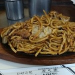 かく庄 - 焼きそば定食の焼きそば大盛り
                                がっつりな量で太麺は味も濃いめ