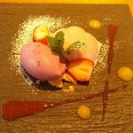 セルヴァッジョ - デザート　苺のパンナコッタ