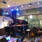 楽屋 - 中目黒 ライブレストラン 「楽屋」