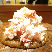神楽坂 和食 千 - ズワイ蟹の朴葉味噌焼き