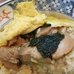 和洋だいにんぐ酒らふ - ・「ぜっぴん親子丼(\500)」の断面。