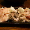 Sumiyakichuubouhako - 料理写真:内臓三種盛２/３・・（シマチョウ・ヤン・ギアラ）