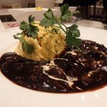 3 Little Eggs さいたま新都心 - 赤ワイン仕込みのデミグラスソース