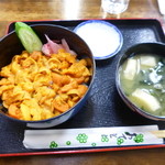 食事処 魚屋の台所 - ウニ丼　4,000円