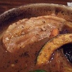 スパイス ポット - ブタ角煮&野菜のカレー