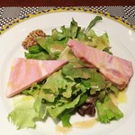 Bistro Q - 前菜 自家製酵素豚のロースハムのサラダ