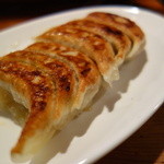 寿楽 - 肉が多めですがニンニク効いています