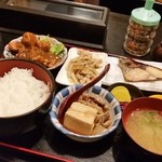 北陸旬彩 きど新 - 日替わりが全て付いてくる「タイムサービスのランチ (850円)」