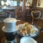 PEA BERRY COFFEE - ベトナムコーヒーとスパムエッグ 2016.1月