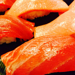 新吾寿し - 1万円コース♪
                                マグロ尽くしෆ⃛(⑅ ॣ•͈૦•͈ ॣ)꒳ᵒ꒳