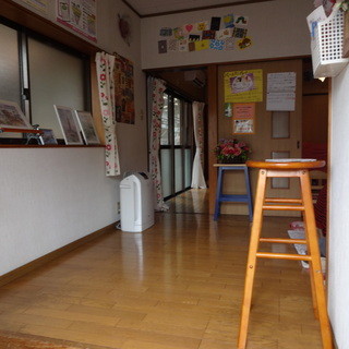 絵本カフェ ママイロ_2