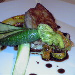 ワインサロン エルミタージュ - 前菜　フォアグラと季節野菜のソテー