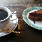 Leaf cafe - チョコレートケーキのセット