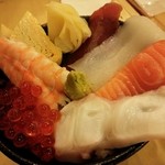 屋台居酒屋 大阪 満マル - ミニ海鮮丼