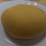 新宿高野 - レッドメロンパン