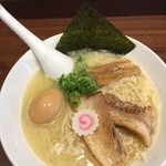 麺家くさび  - 味玉鶏白湯　８３０円