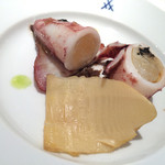 レストラン コバヤシ - 京都府の子持ちヤリイカの温製たけのこ添え マッシュルームのソース