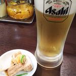 Izumiya - 生ビール(おつまみ付き)