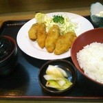 晴美 - 牡蠣フライ定食￥９５０