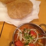 インディアンレストラン アールティ - チャナマサラ、プーリ