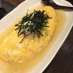 すいば - だしオムレツ300円
      このお値段で、このボリューム！
      上に、おろし大根乗ってます。和風だしのあんかけがうまうま。