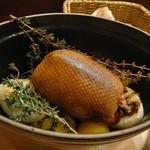 a table - サルセル