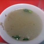 北京亭 - このスープが独特の味。