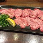 Yakiniku Kyuuraku - 上タン塩