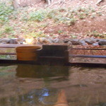 伊豆網代温泉　松風苑 - ガラス戸を開け放つと半露天風呂感覚を楽しめます