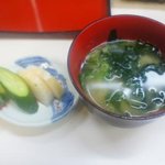 華ぶさ - 香の物　サービスで頂いた味噌汁