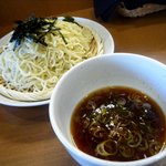 煮干らぁめん なかじま - 煮干ざるのアップ