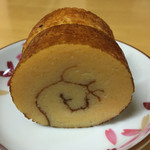 銀座うち山 - しっとり伊達巻 ¥1,080(6切れ入)
無添加の白身魚のすり身で舌触り滑らかな仕上げ。
2016/01/17(日)購入