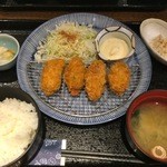 七代目 卯兵衛 - カキフライ定食1000円（お代わり+ドリンクサービス）