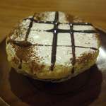 アンドリューのエッグタルト - その後は創作タルトなチョコレートタルトを手に取り