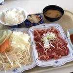 鹿ノ俣ロッジ - ジンギスカン1,200円、ご飯味噌汁セット350円