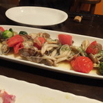 あさりとトマトのワイン蒸し