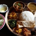 ナングロガル - ネパールローカル料理セット(1300円)