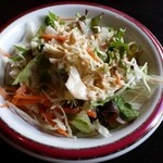 ナングロガル - まずはサラダからの提供。