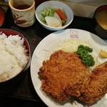 気賀亭 - メンコロ定食　750円