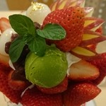 アオイ農園　ぶどうの木 - 賀正パフェ♪