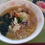ポリテクセンター北海道 レストラン - 野菜たっぷりラーメンに寄りました。