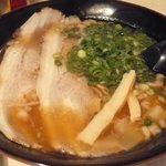 尾道ラーメン　尾道十八番 - なかなかいい感じ