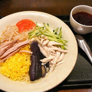 定番は冷やし中華 By ゴマピイ 五香路 仙台駅店 仙台 中華料理 食べログ