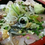 車鮨 - 二色丼（鯵と鰆）